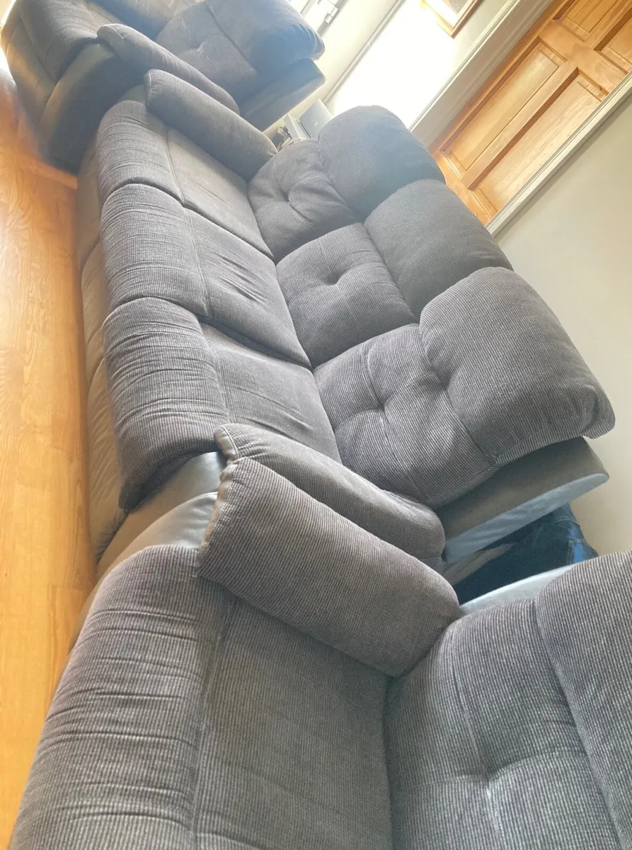 3 piece suite - Image 1