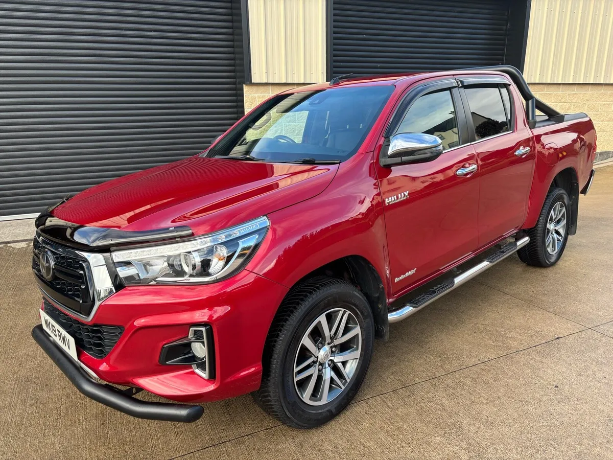 2019 TOYOTA HILUX 2.4 D4D INVINCIBLE X AUTO - Image 2