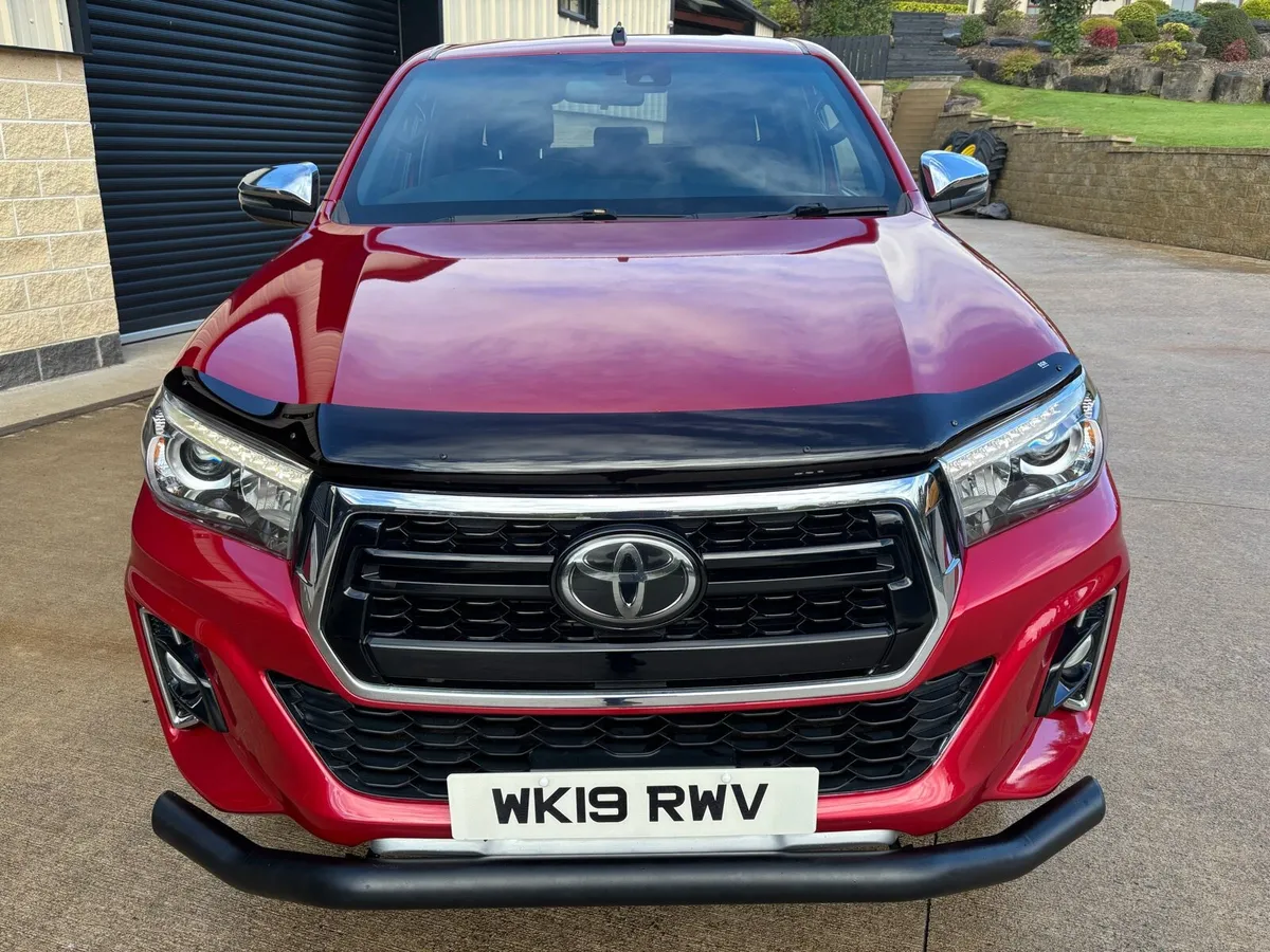 2019 TOYOTA HILUX 2.4 D4D INVINCIBLE X AUTO - Image 3