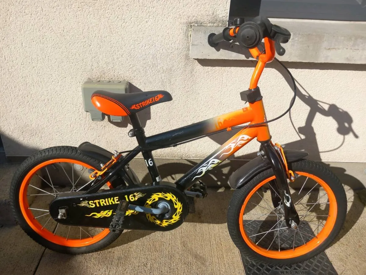 Kids strike bike size 16 inch wheels - Image 1