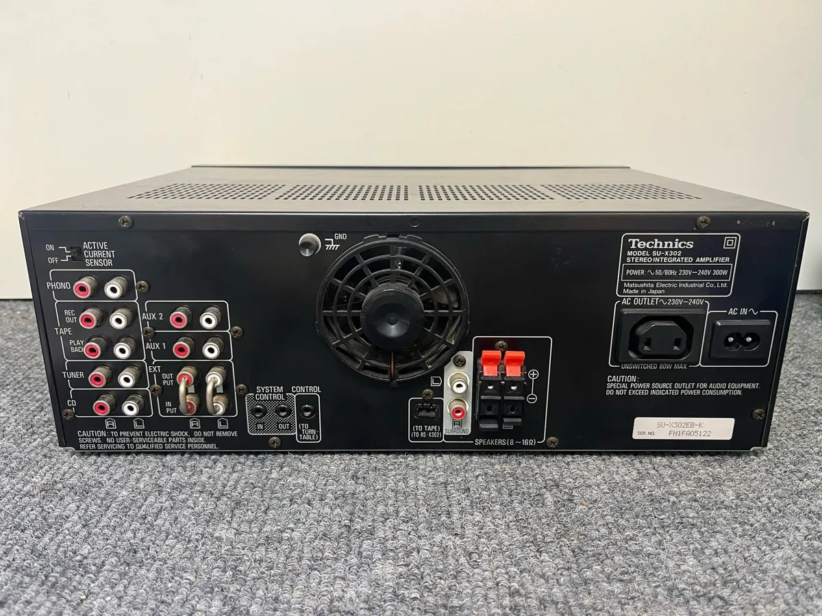 Technics Stereo Amplifier SU-X302 - Image 3