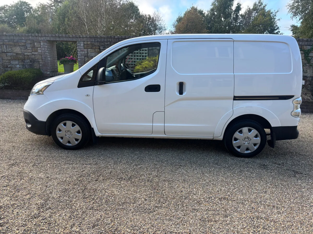 2021 Nissan NV 200 electric 40 KW long range. - Image 4