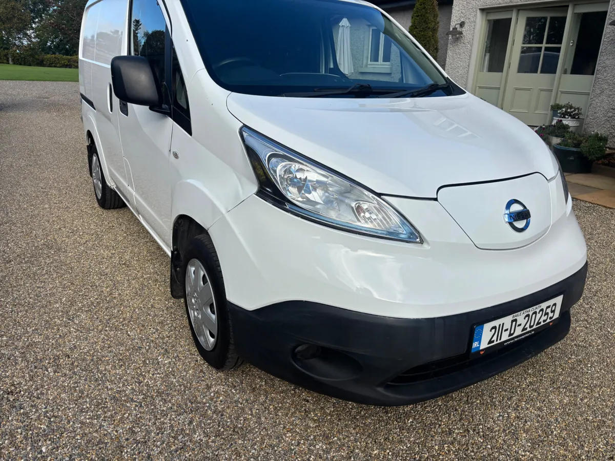 2021 Nissan NV 200 electric 40 KW long range. - Image 2