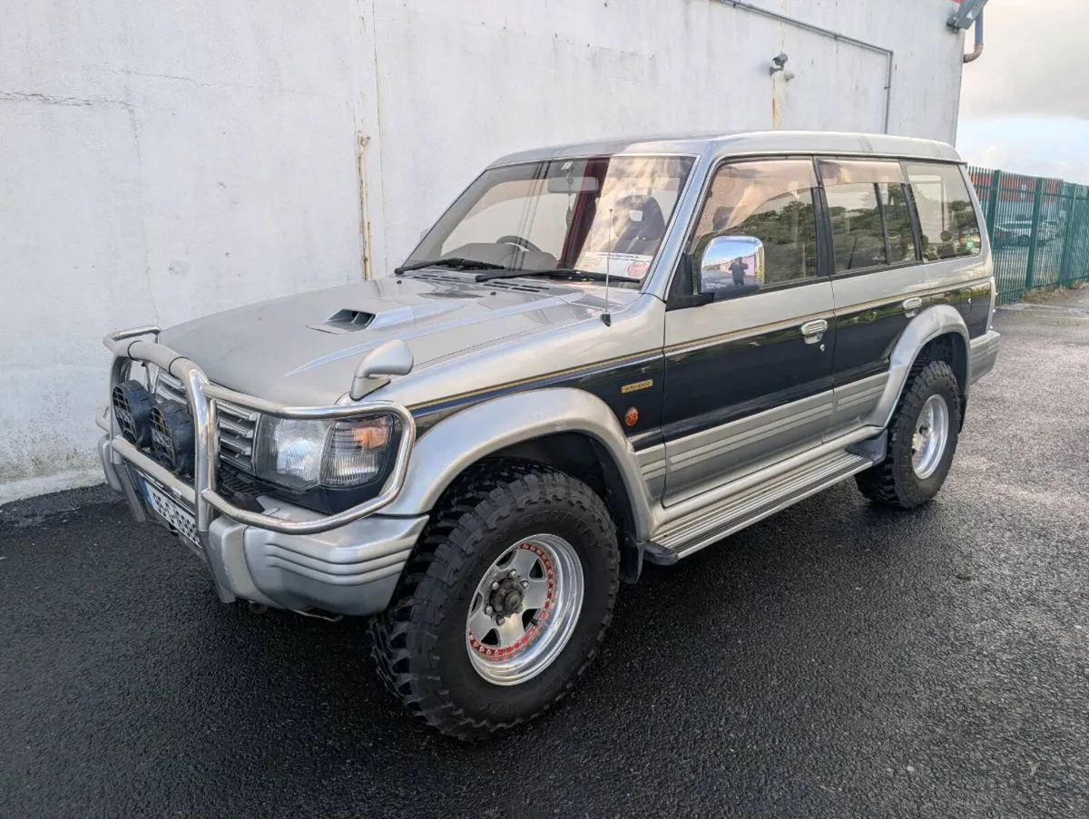 Mitsubishi Pajero Exceed Model - Image 1