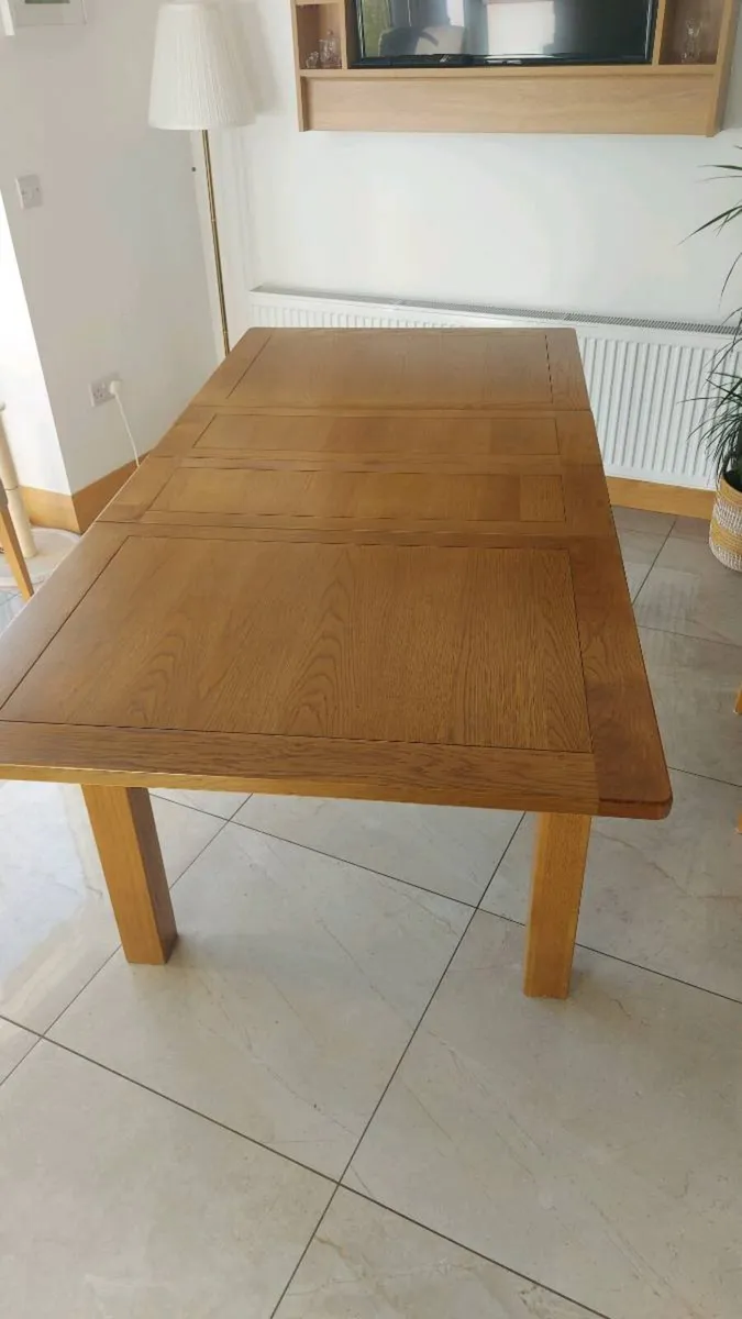 Oak dinning table - Image 2