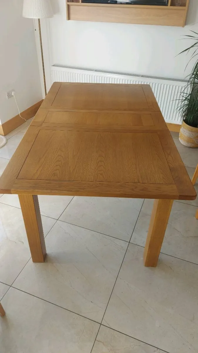 Oak dinning table - Image 4