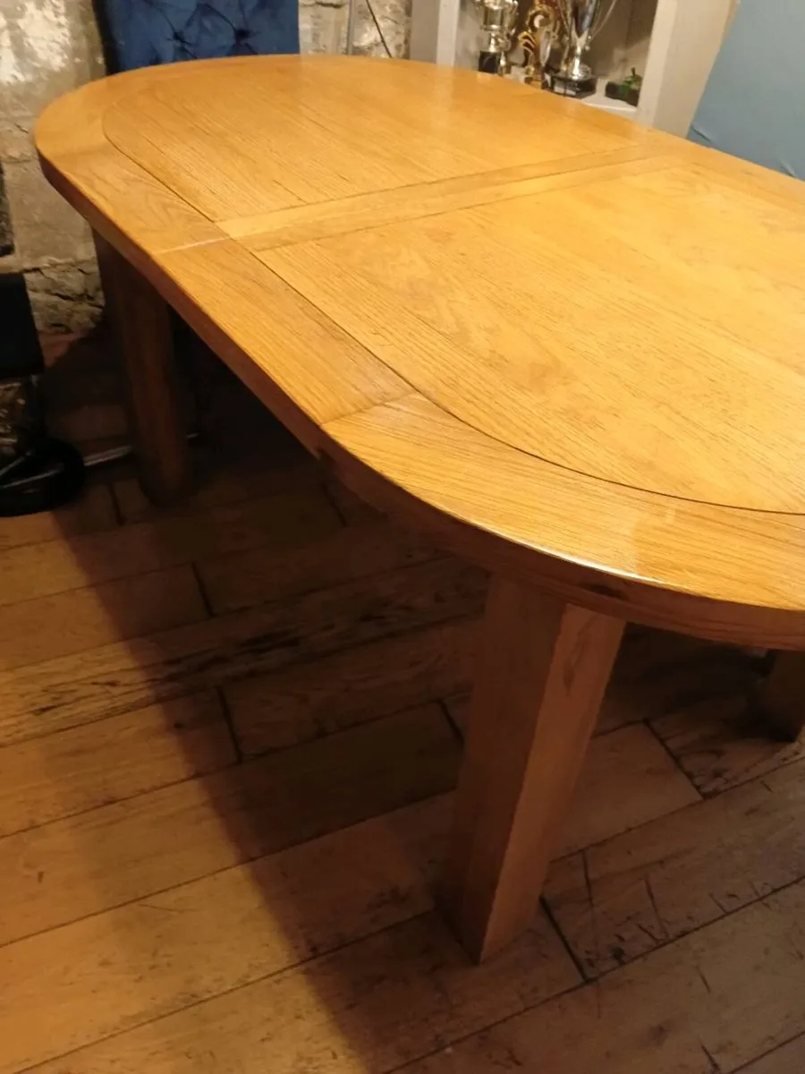 Kitchen table - Image 2