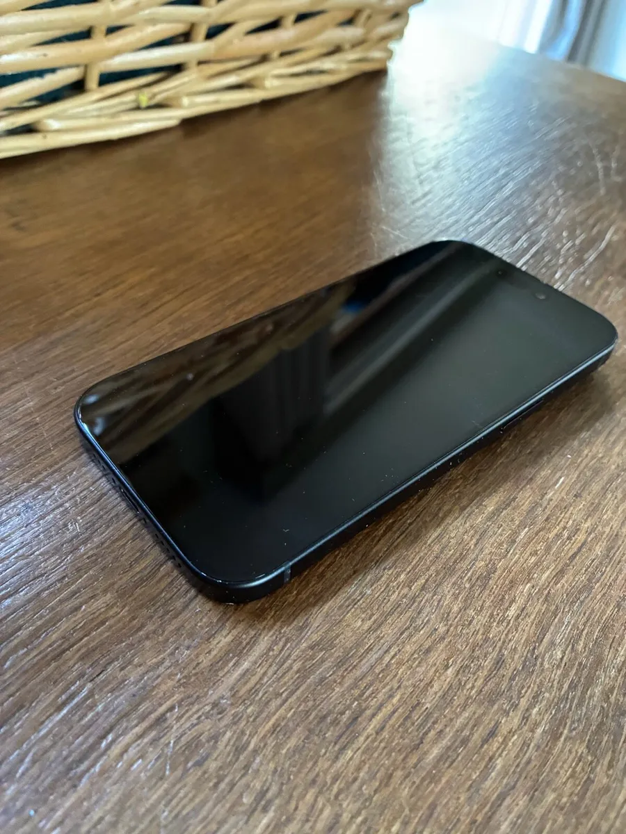 IPhone 15 - Image 2