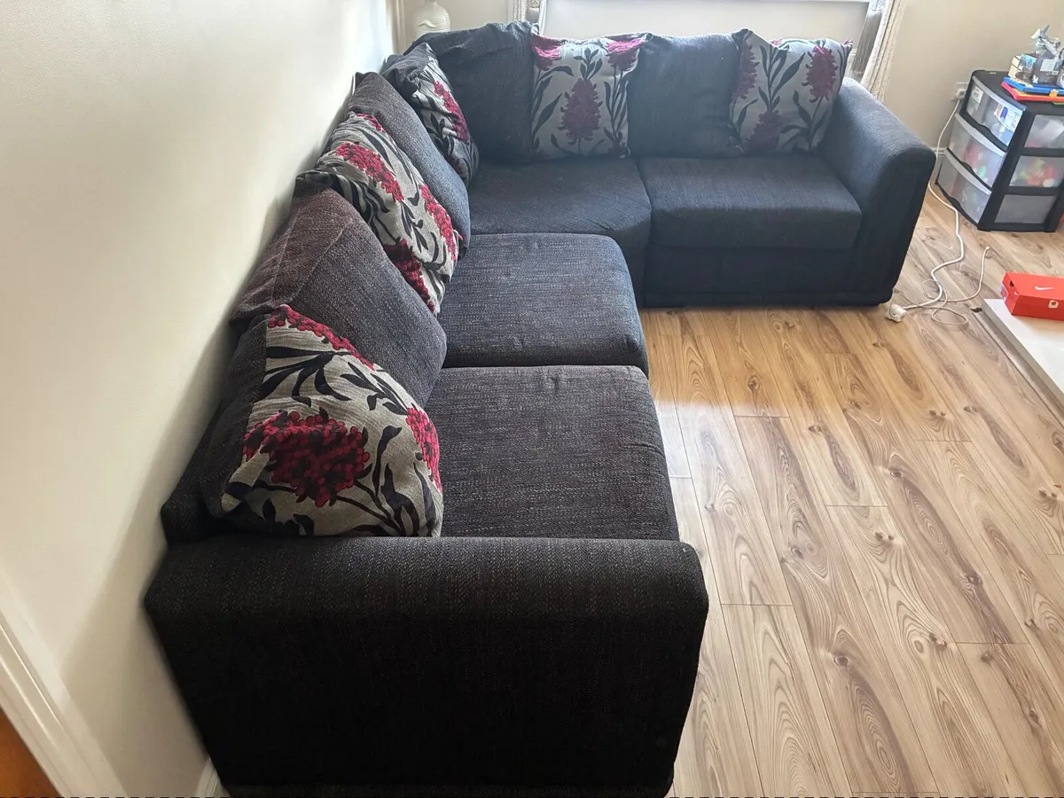 Couch - Image 1