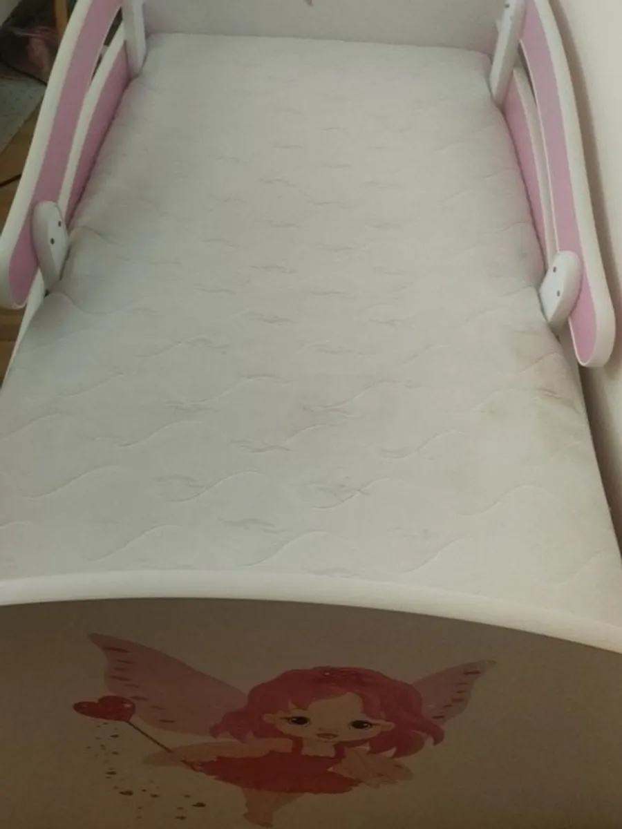 children bed - Image 2