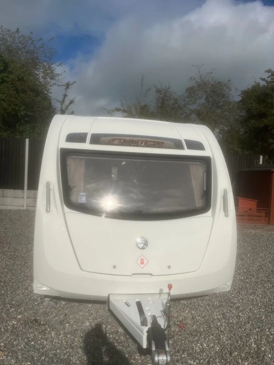 Swift sprite freedom 6-top of the Range 6-berth - Image 3