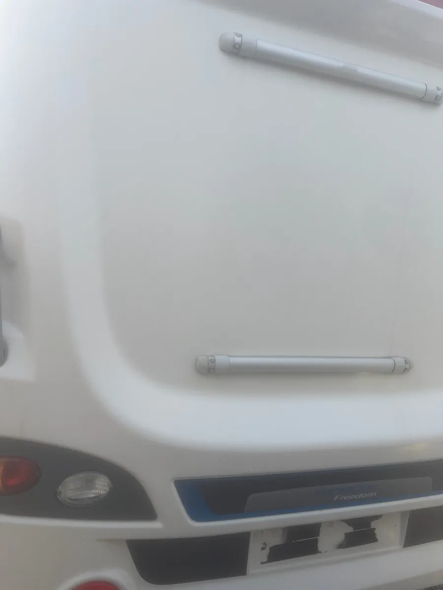 Swift sprite freedom 6-top of the Range 6-berth - Image 4