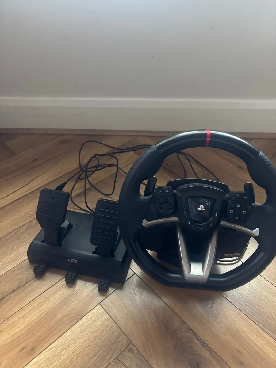 Ps5/ps4 stering wheel - Image 1
