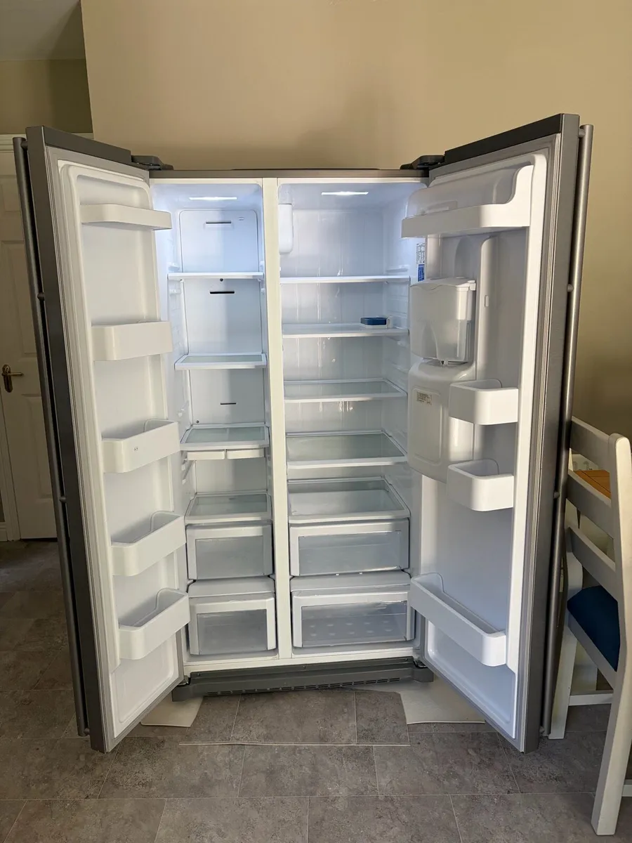 Samsung American Fridge/Freezer - Image 2