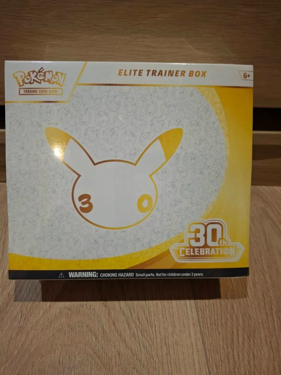30th anniversary elite trainer box - Image 1