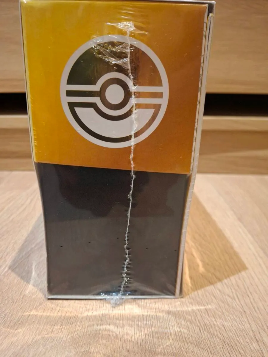 30th anniversary elite trainer box - Image 4