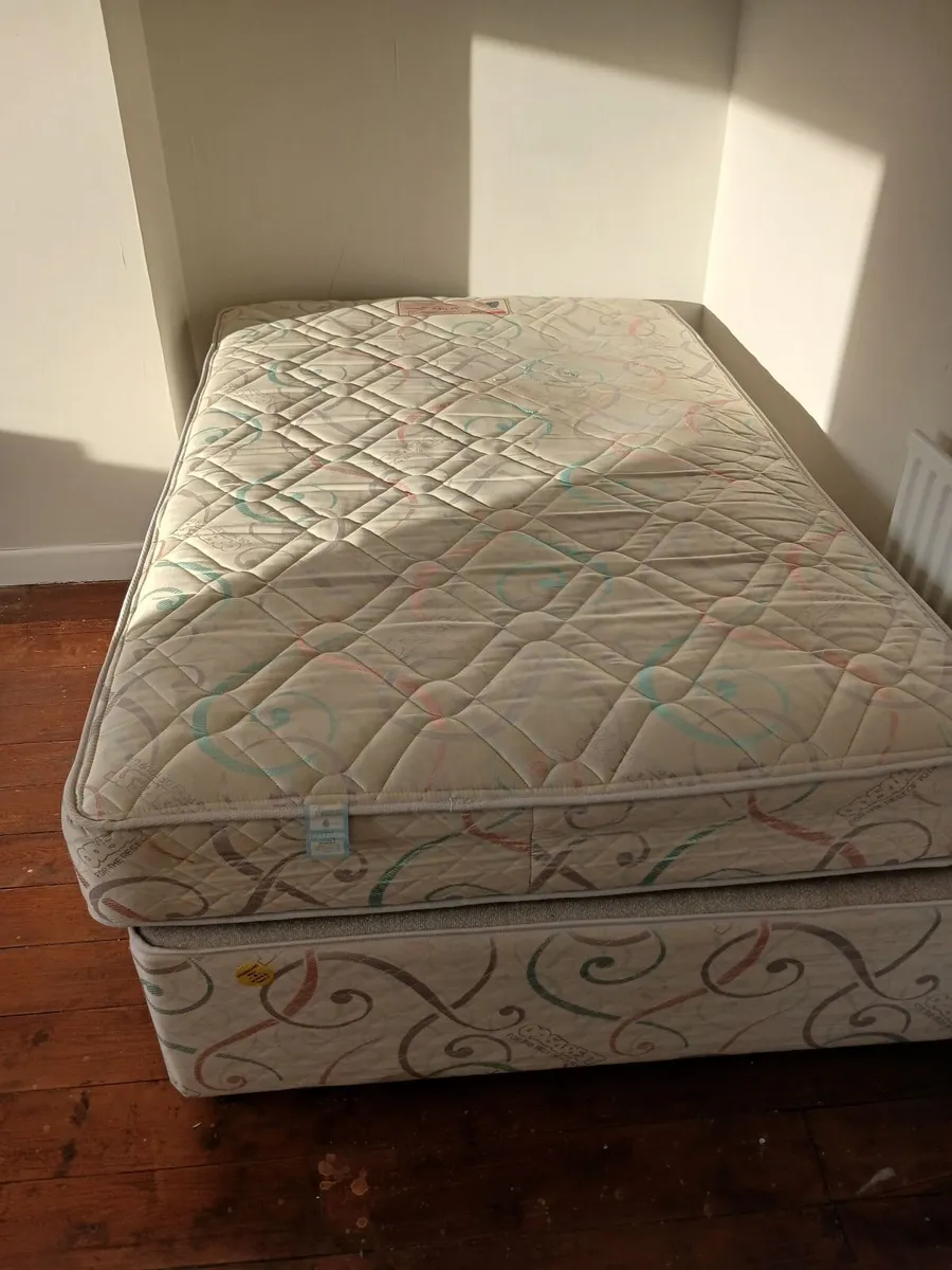 Beds free to take away - Image 4