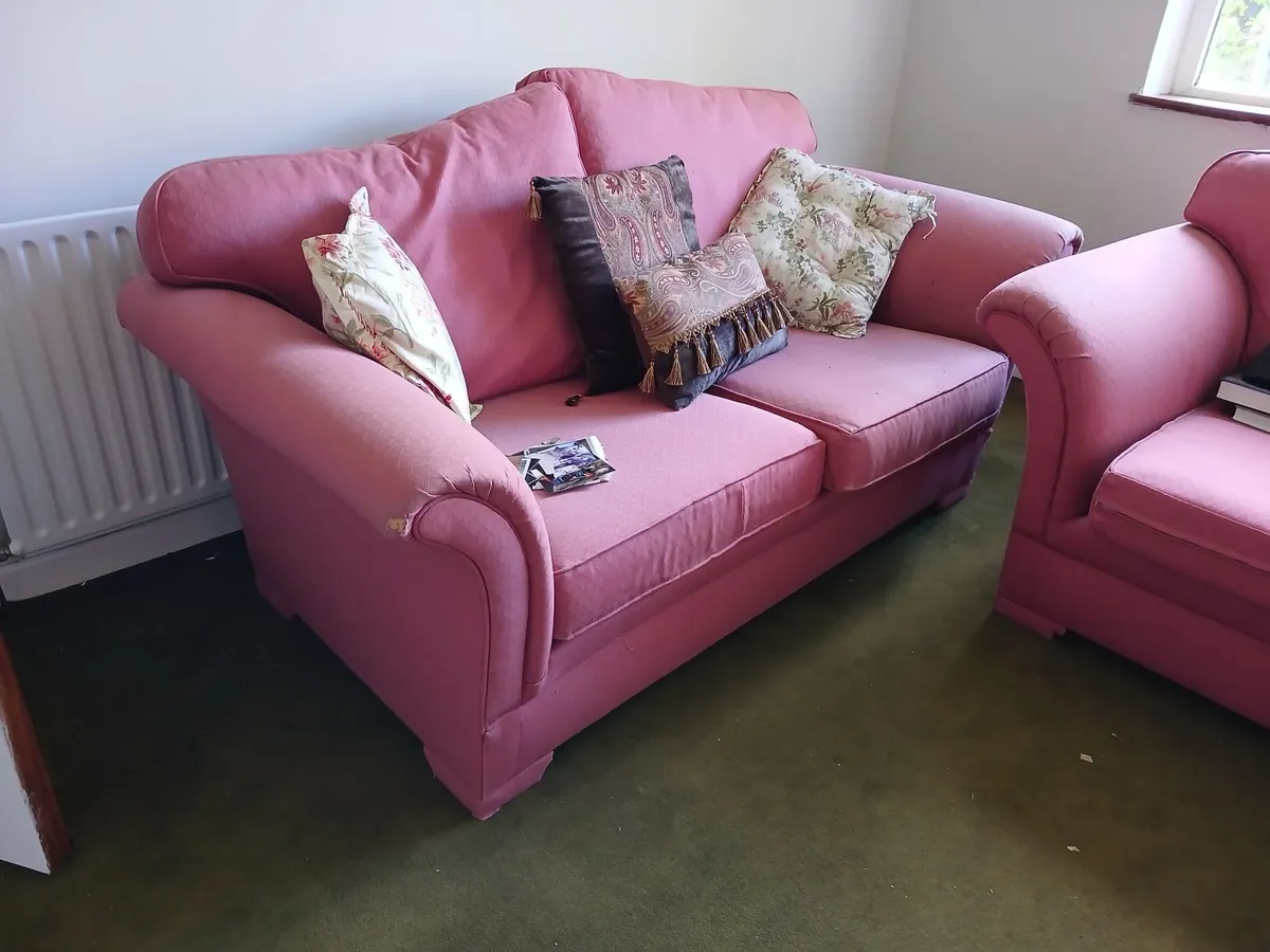 Sofas matching dry free to take away - Image 1