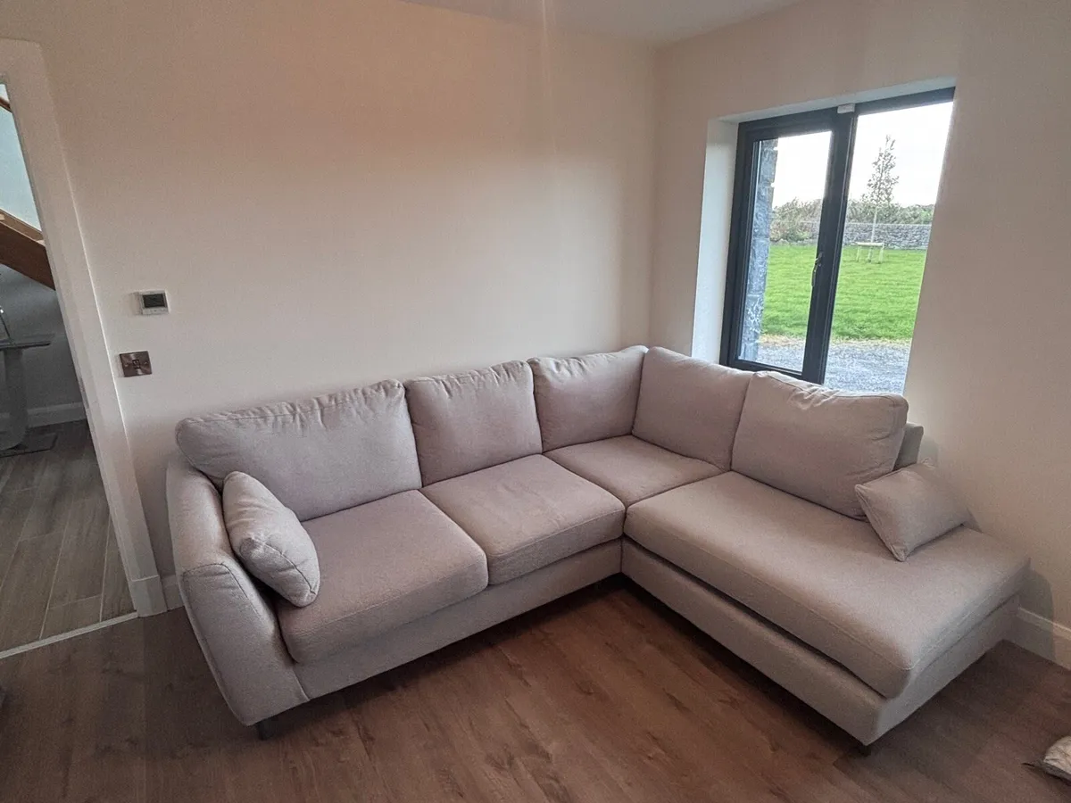L Shaped Corner Couch - Image 2