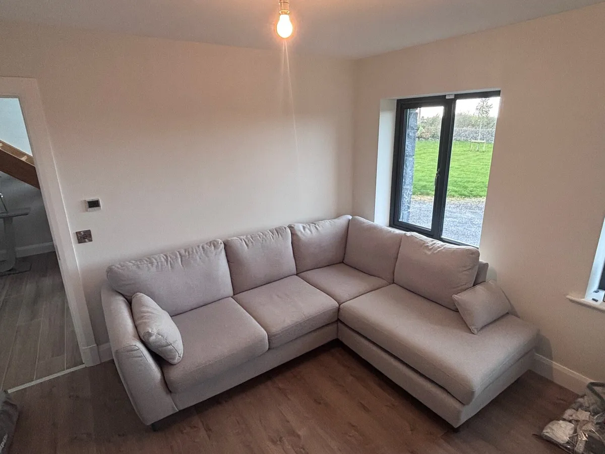 L Shaped Corner Couch - Image 1