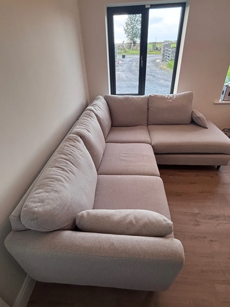 L Shaped Corner Couch - Image 4