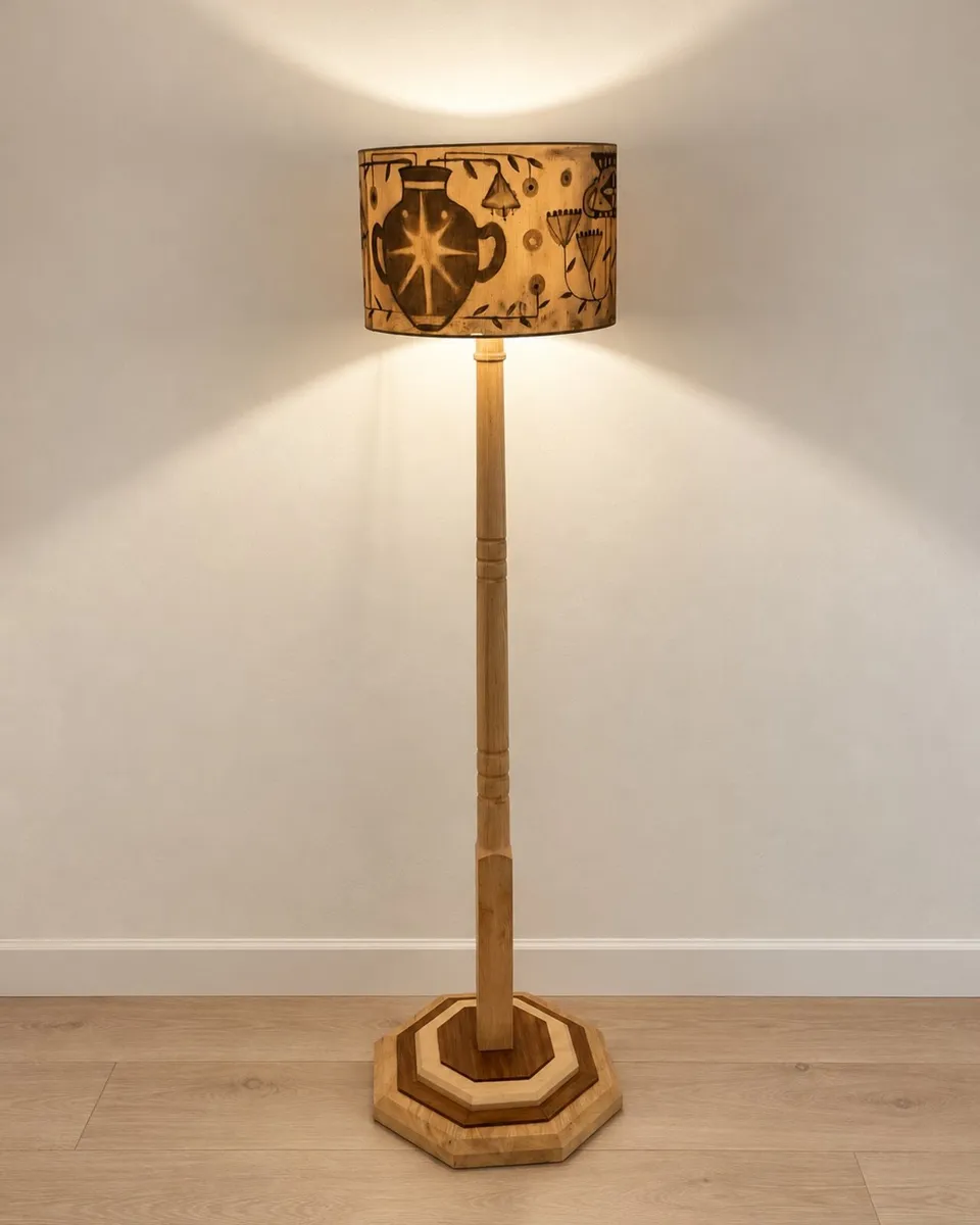 Restored Hardwood floor lamp with hand-painted sha - Image 4