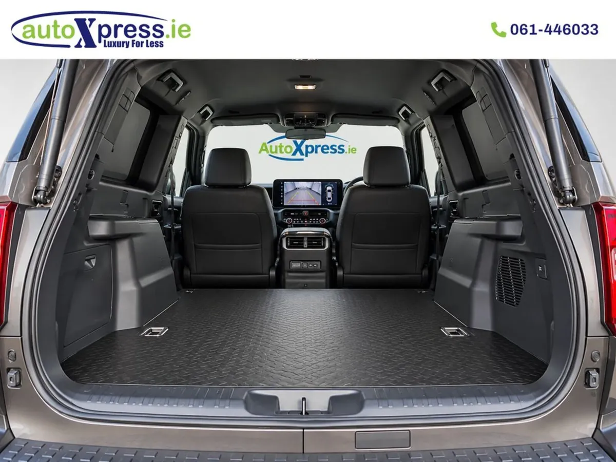 Toyota Land Cruiser LWB AUTO (N1) 250 VX - Image 2