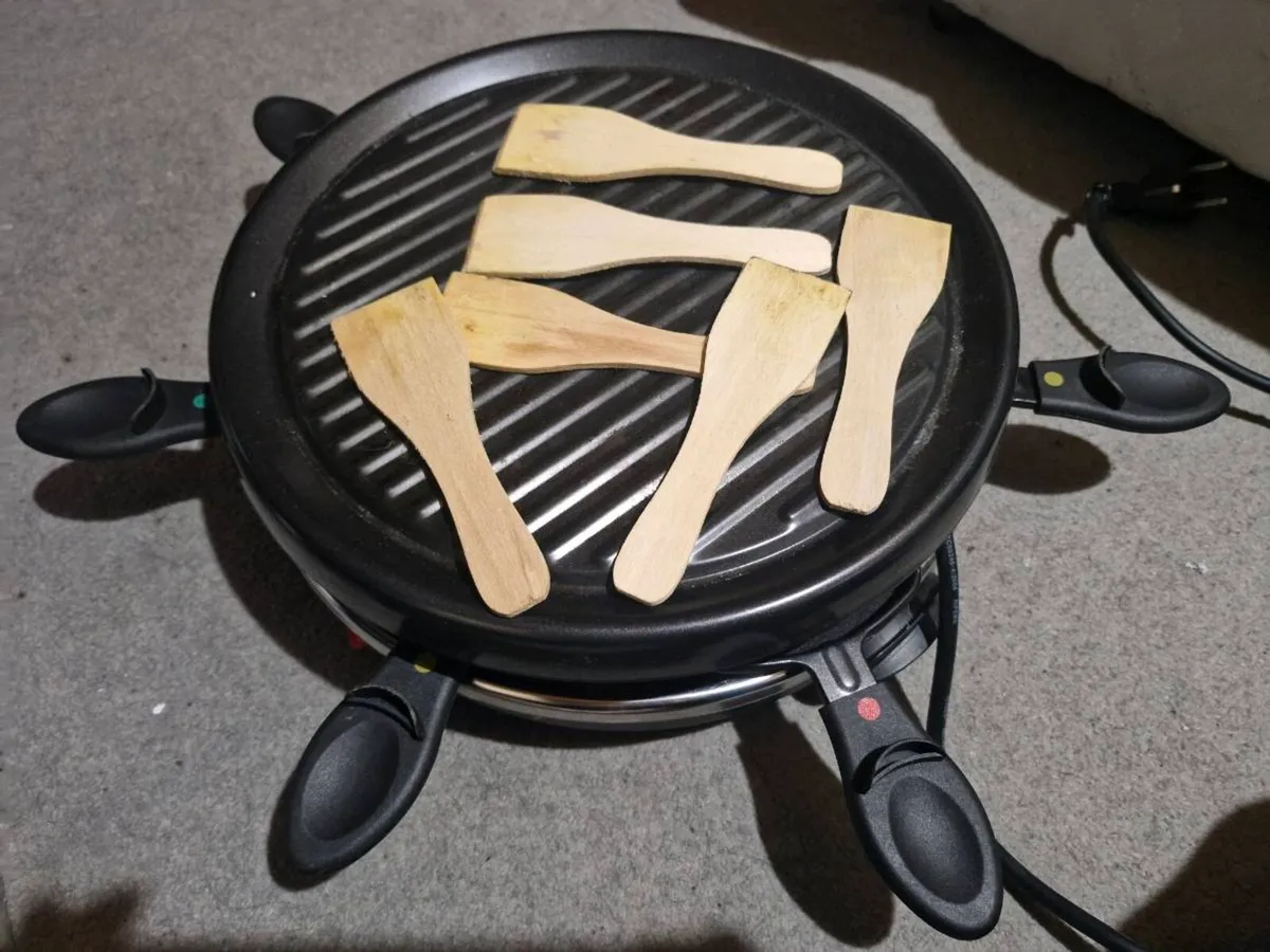 Raclette cheese machine. FREE - Image 3
