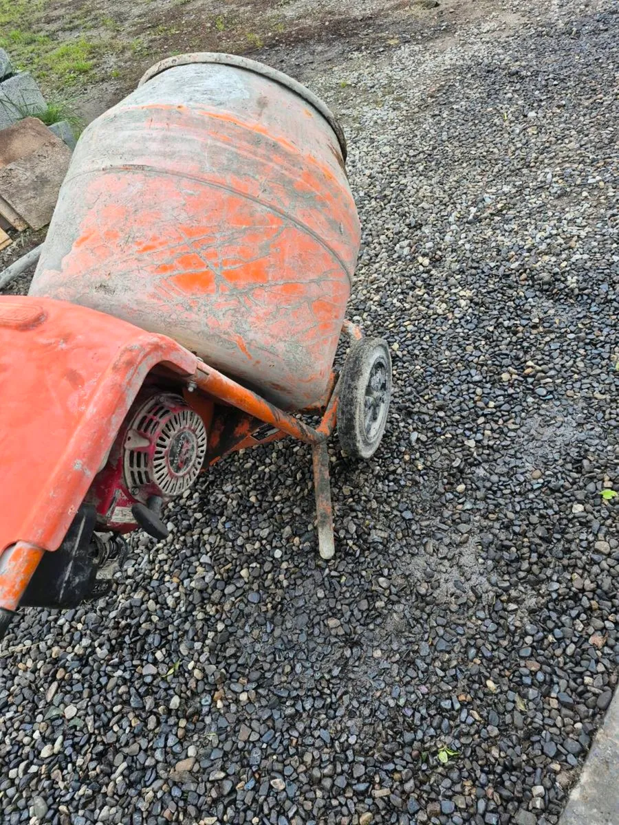 Belle mixer 2023y,honda gx120 engine - Image 3