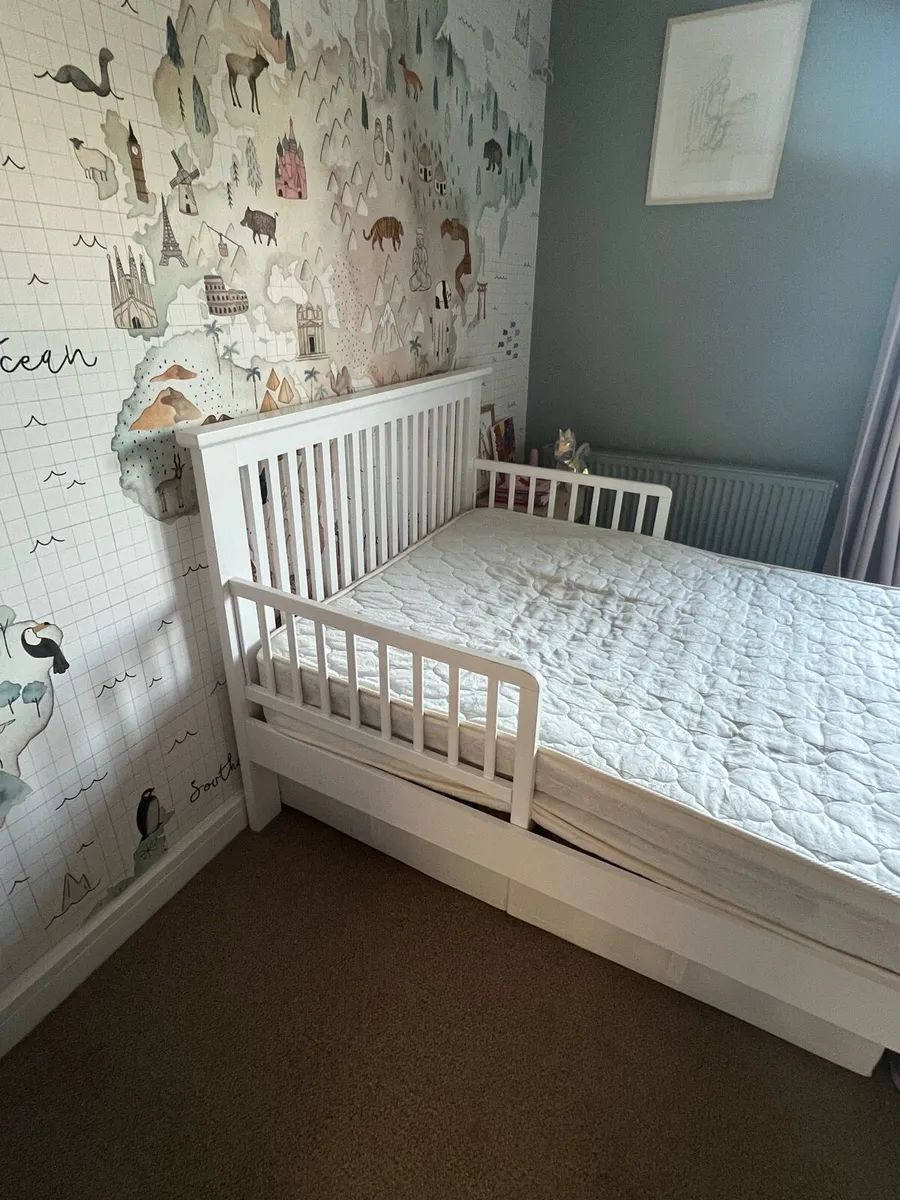 4ft Small White Wooden Double Bed - Image 3