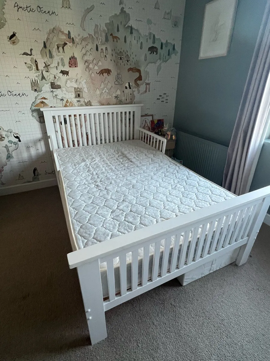 4ft Small White Wooden Double Bed - Image 1