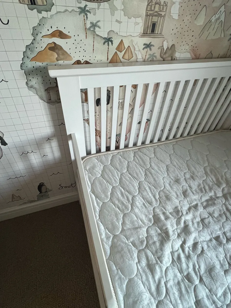 4ft Small White Wooden Double Bed - Image 4