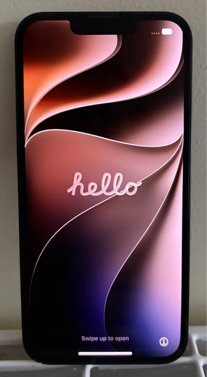 iPhone 13 - Image 1