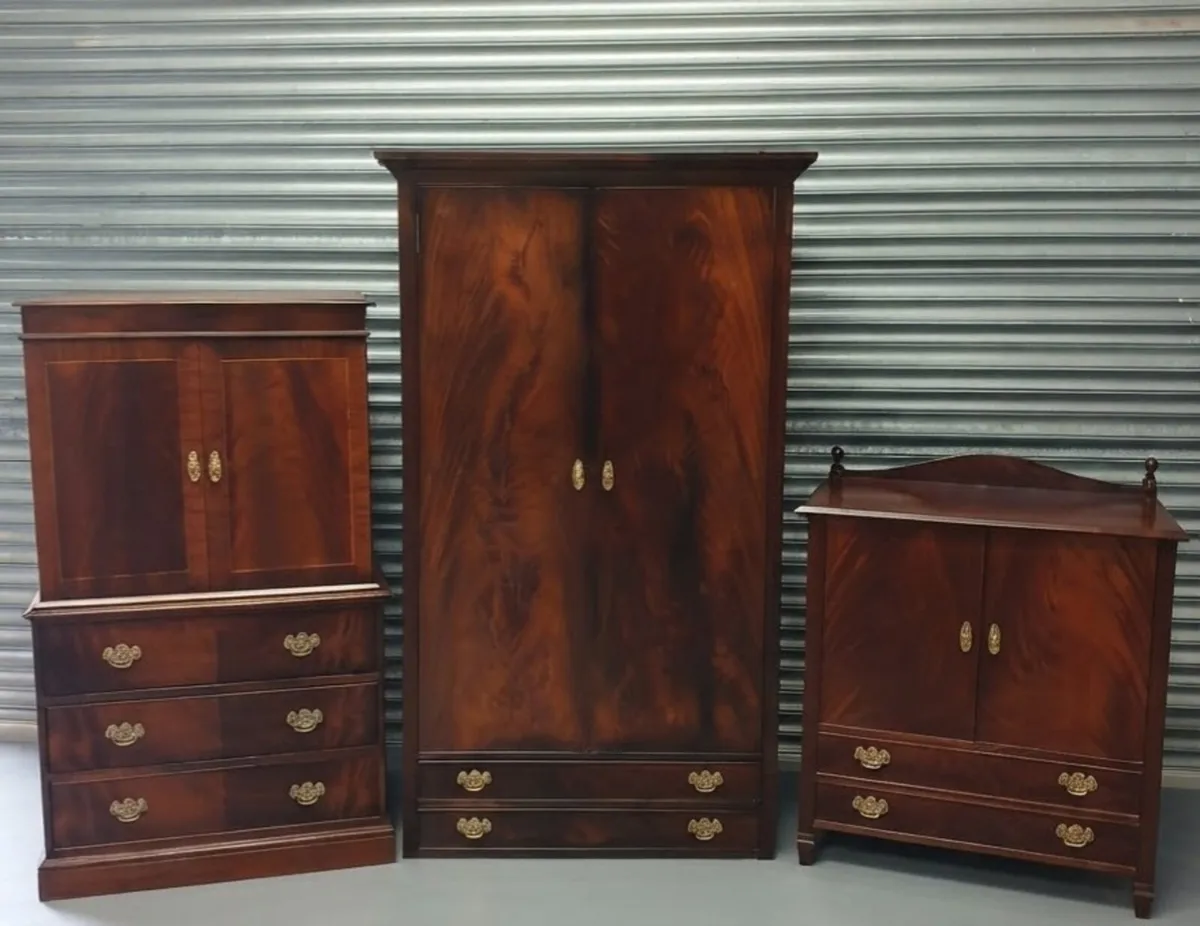 Georgian Style Period Manor House furniture - Image 2