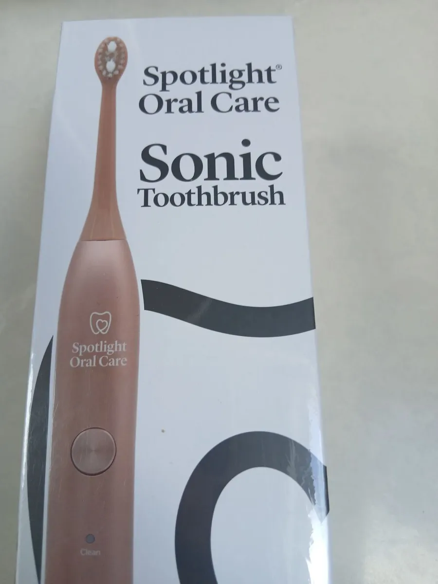 Spot light toothbrush - Image 1