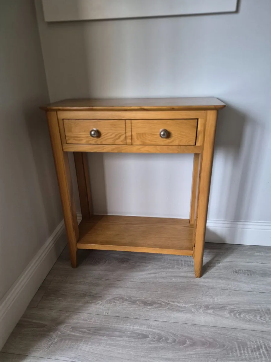 Hall table