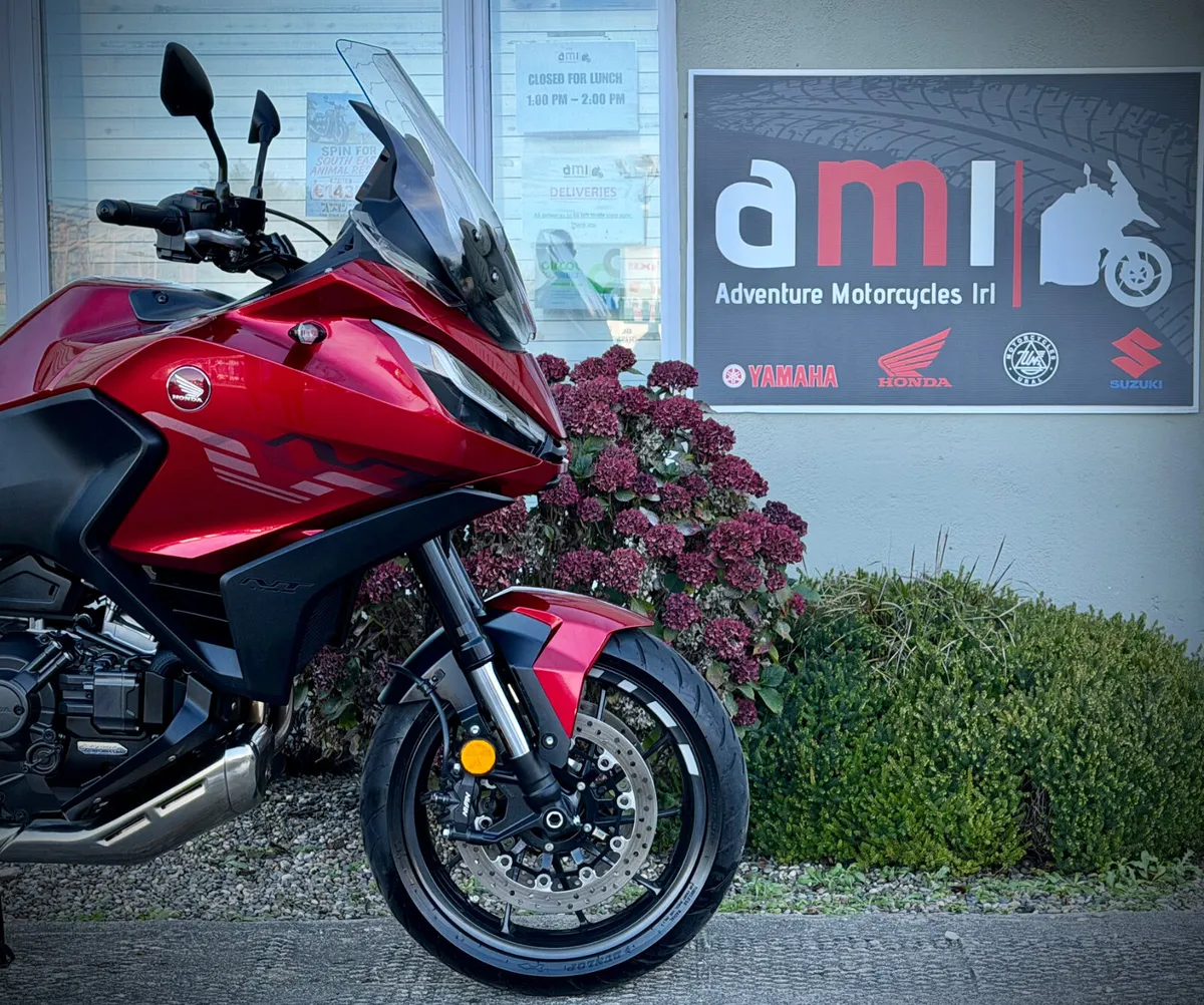 242 Honda NT1100 DCT - Image 4