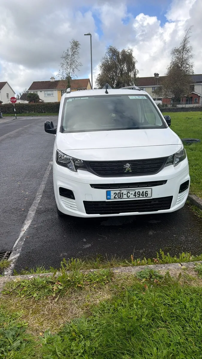 2020 Peugeot partner NO VAT - Image 3