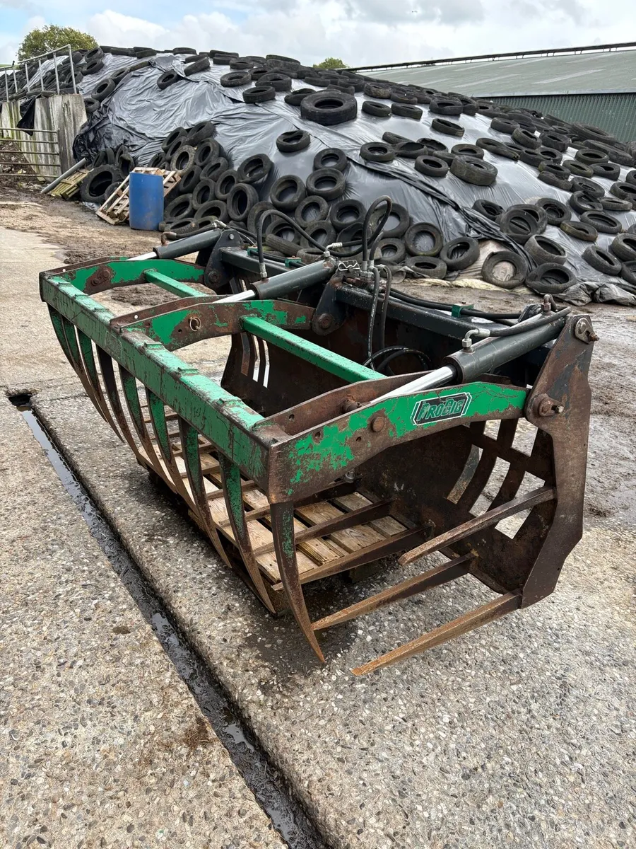 Silage grab - Image 1