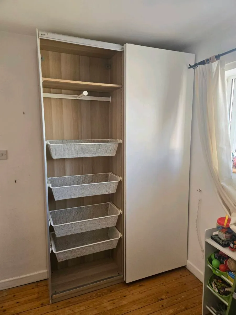 Wardrobe / Sliderobe - Image 1