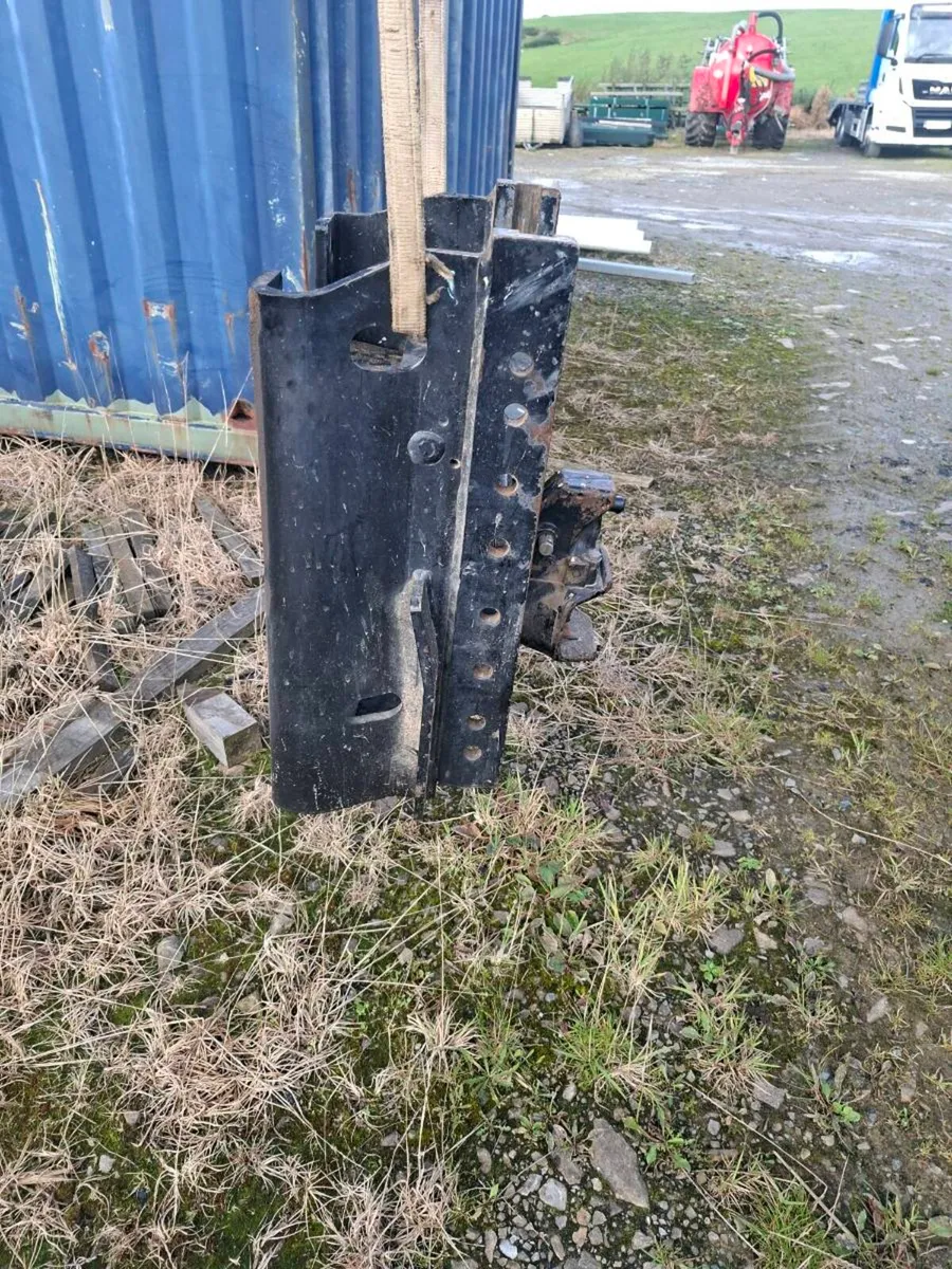 Tractor hitch - Image 2