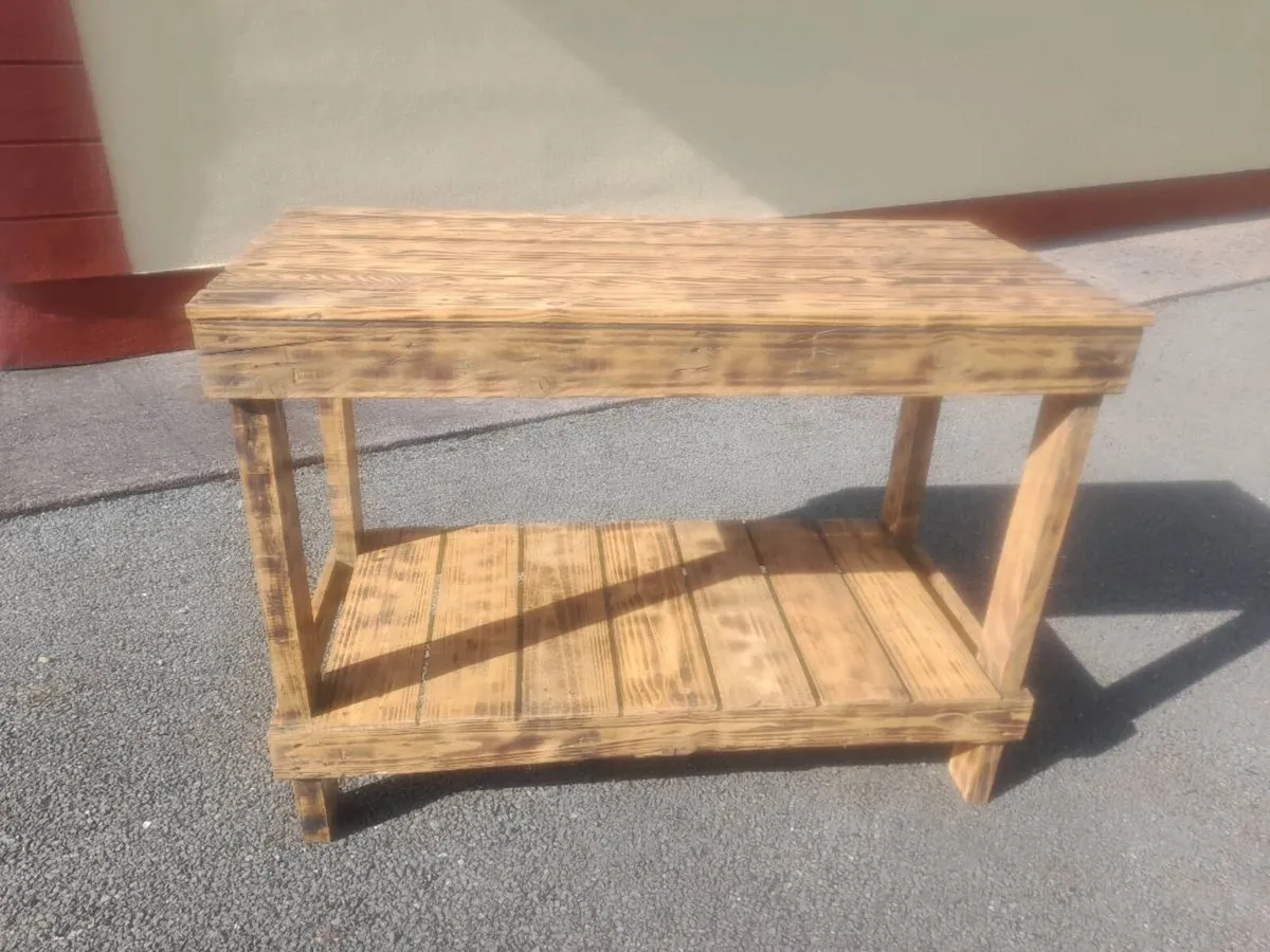 Potting table/garden table - Image 1