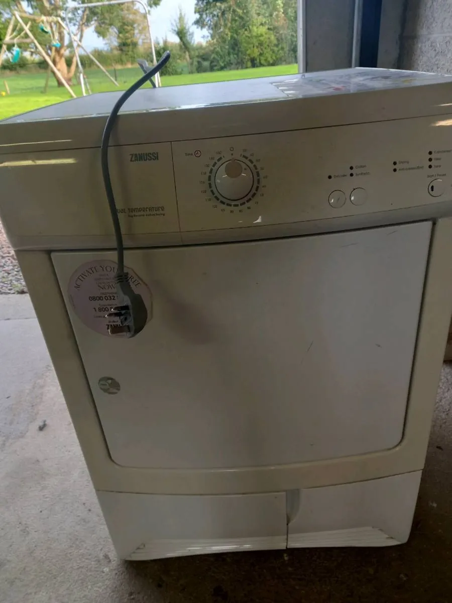 Zanussi tumble dryer - Image 4