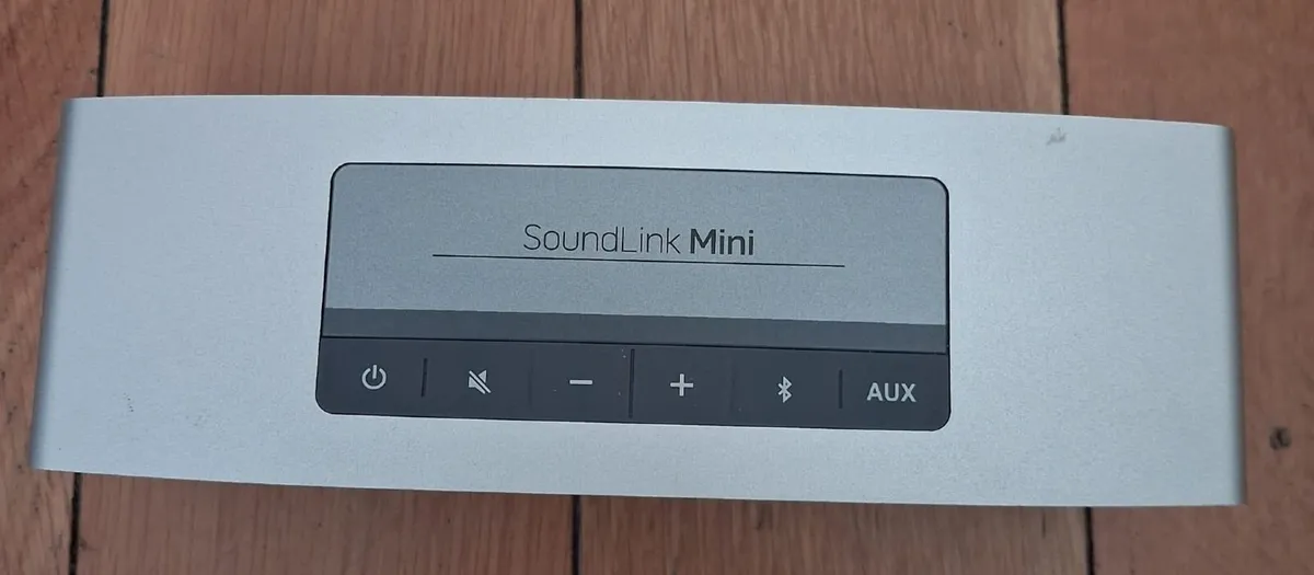 Bose Soundlink Mini Speaker - Image 2