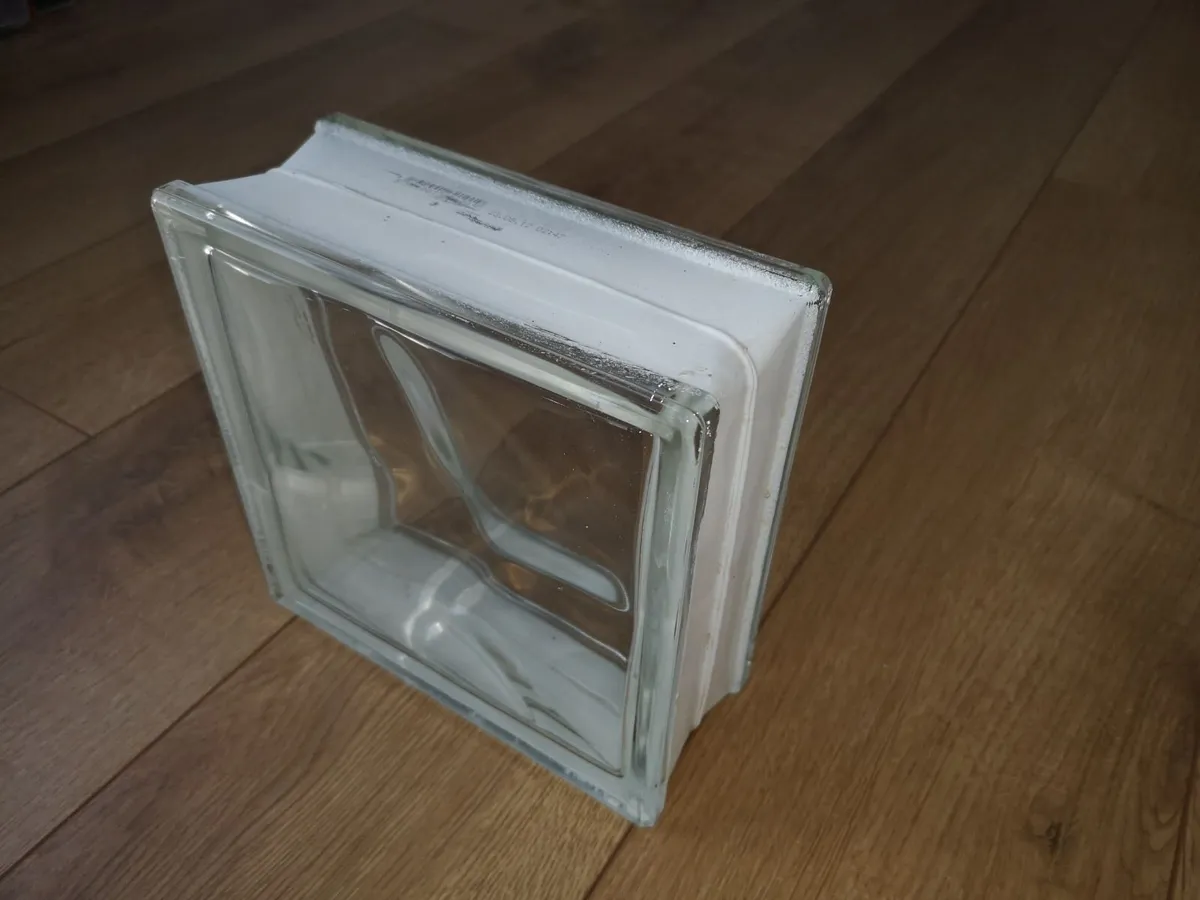 Glass blocks (26) - Image 2