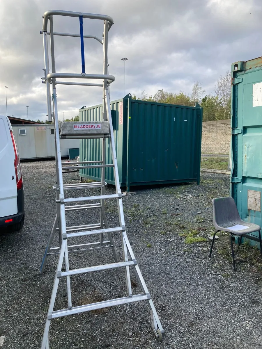 Aluminium Safety Ladder