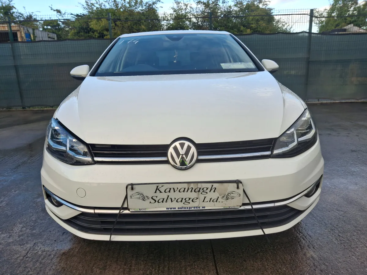 172 Volkswagen Golf   Highline  Automatic leather - Image 3