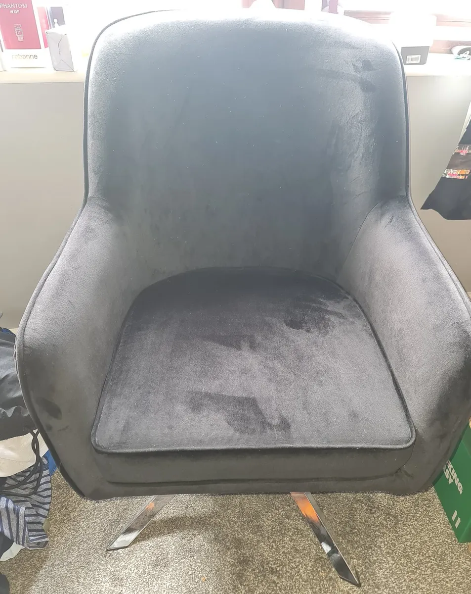 Arm chairs - Image 1