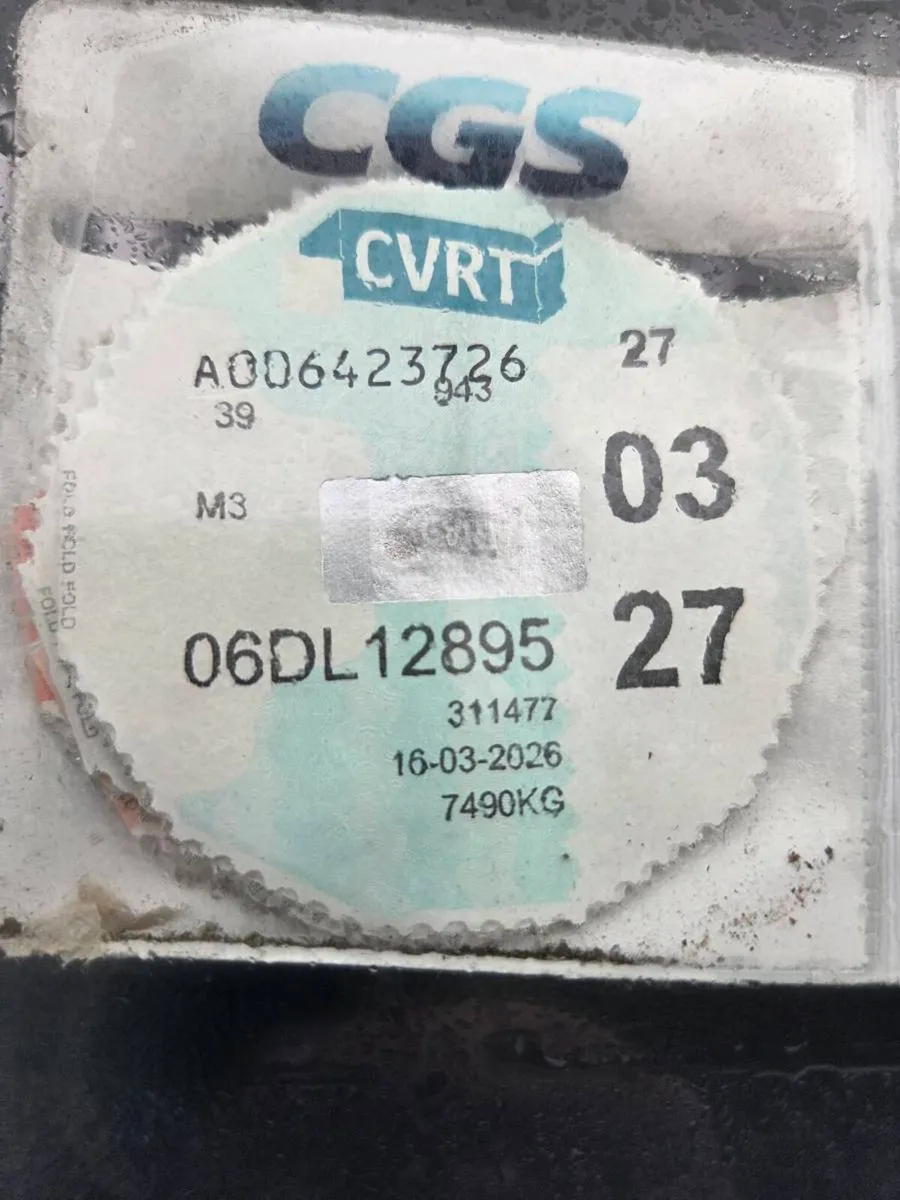 Bus - Image 1