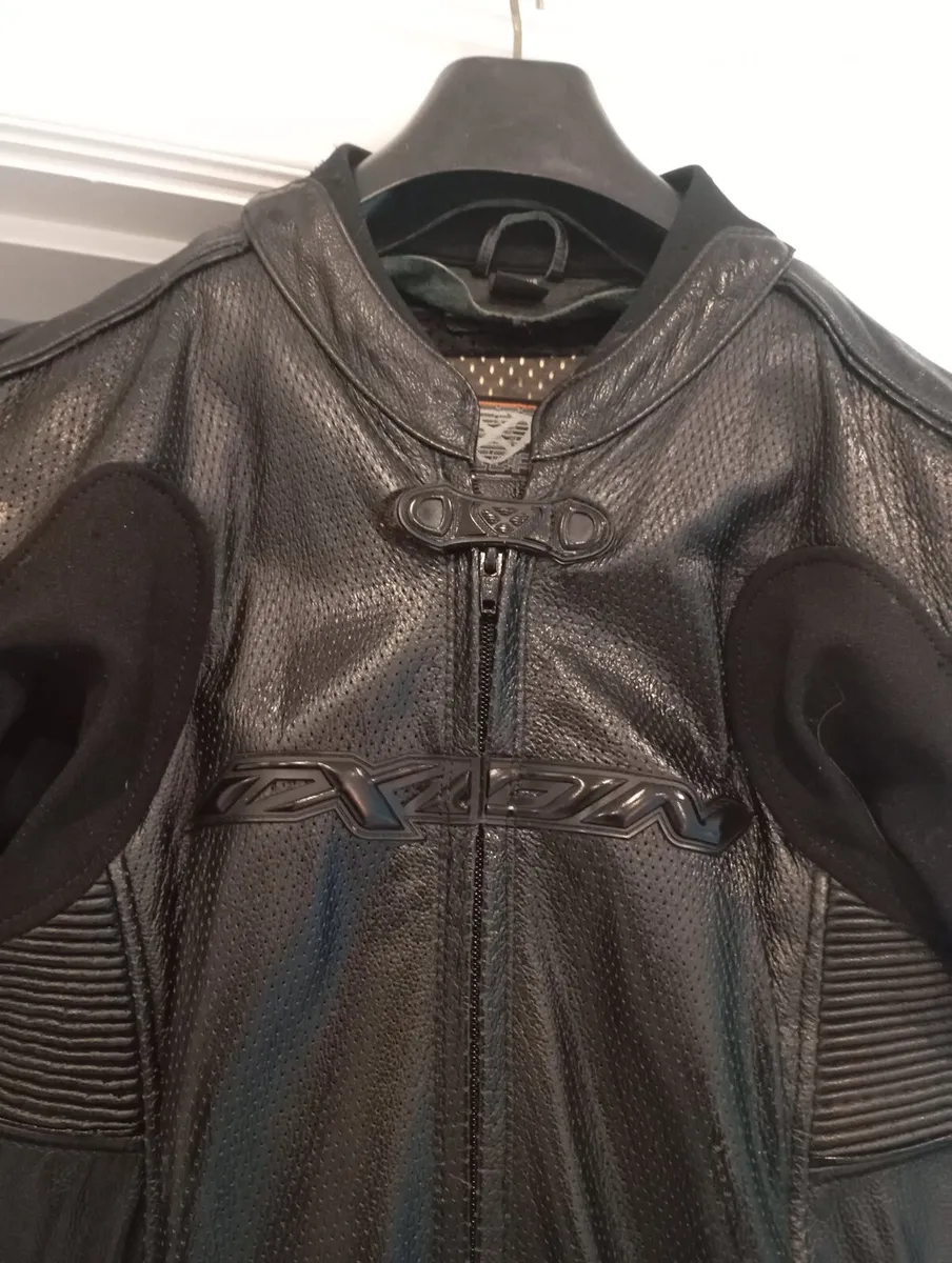 Ixon one piece leather suit - Image 3